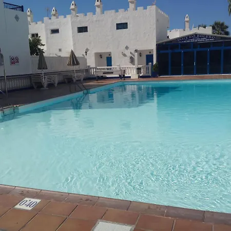 San Bartolome De Tirajana Sleeps 4 Pool Appartement *
