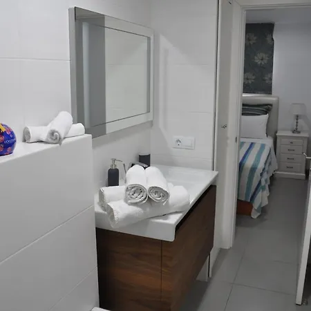 San Bartolome De Tirajana Sleeps 4 Pool Apartment
