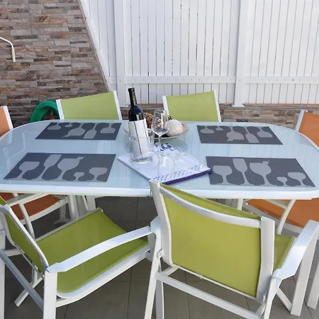 Apartment San Bartolome De Tirajana Sleeps 4 Pool *
