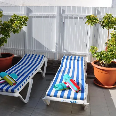 San Bartolome De Tirajana Sleeps 4 Pool Apartment