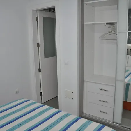 Apartment San Bartolome De Tirajana Sleeps 4 Pool